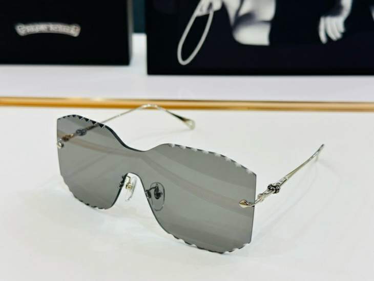 Picture of Chrome Hearts Sunglasses _SKUfw58025306fw